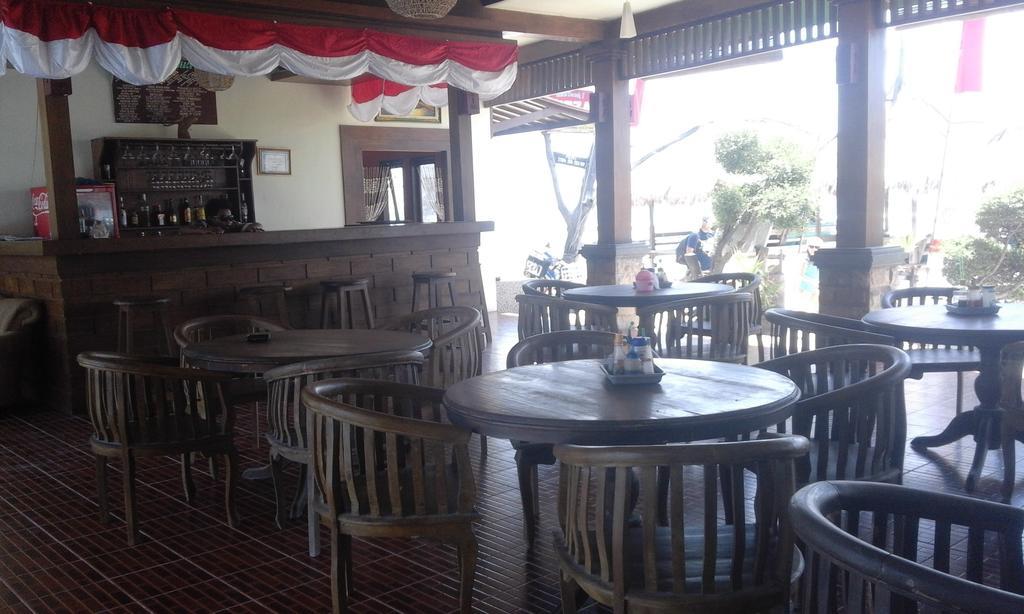 Coral Beach Pizza Cottages Quần đảo Gili Ngoại thất bức ảnh