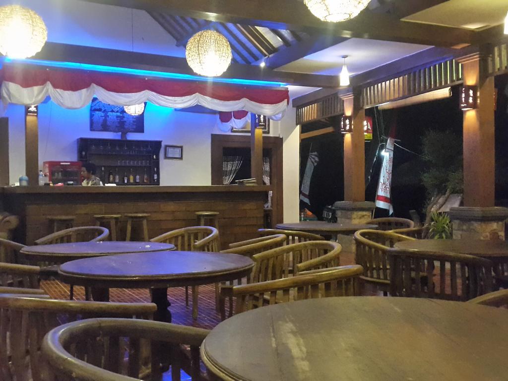 Coral Beach Pizza Cottages Quần đảo Gili Ngoại thất bức ảnh