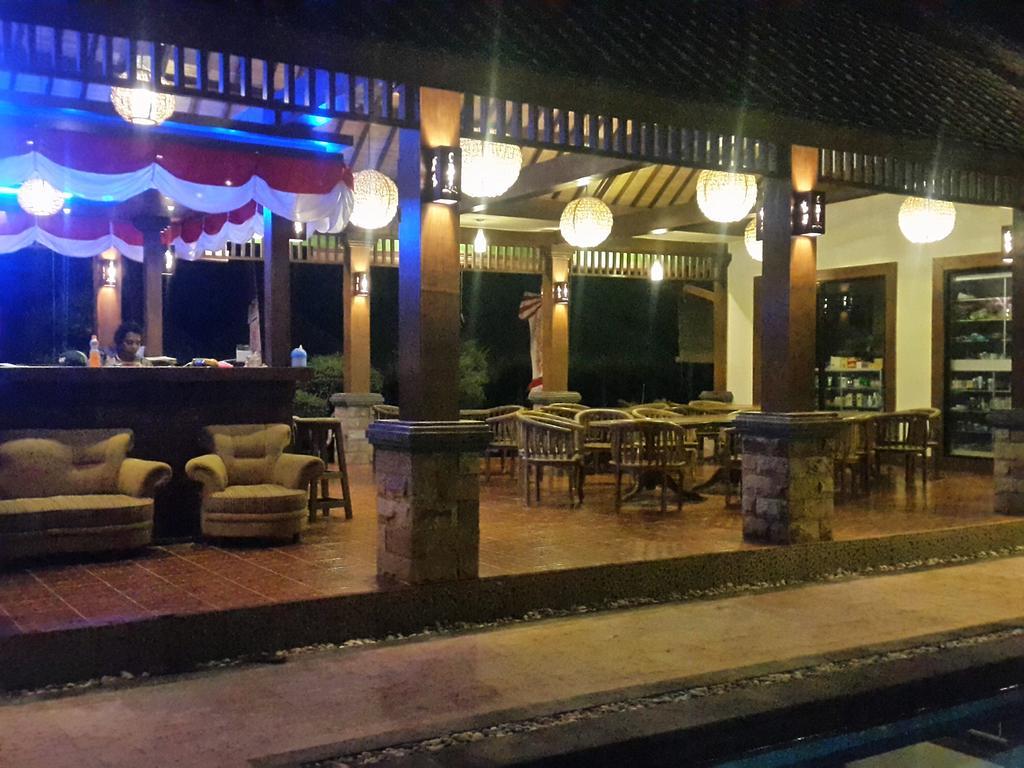 Coral Beach Pizza Cottages Quần đảo Gili Ngoại thất bức ảnh
