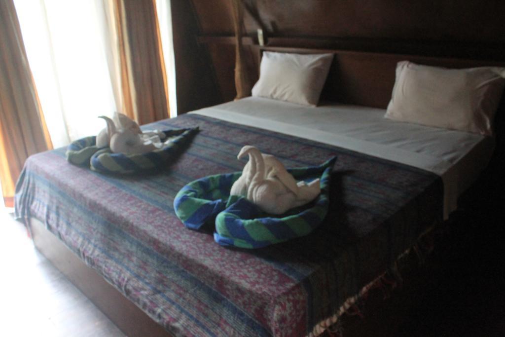 Coral Beach Pizza Cottages Quần đảo Gili Ngoại thất bức ảnh